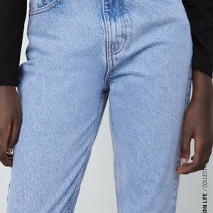 Zara light wash mom jeans
